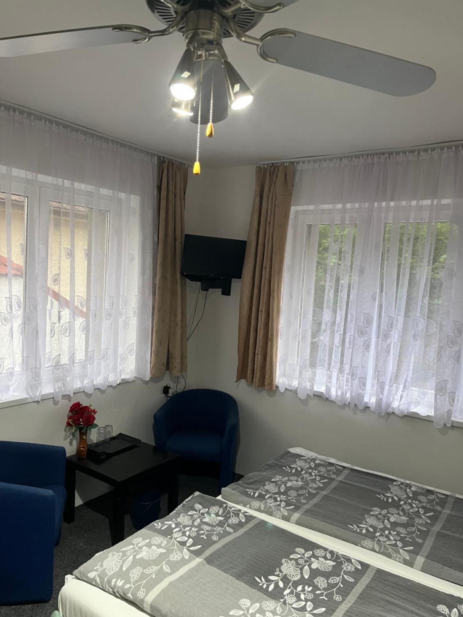 Penzion Vilo Bratislava Extérieur photo
